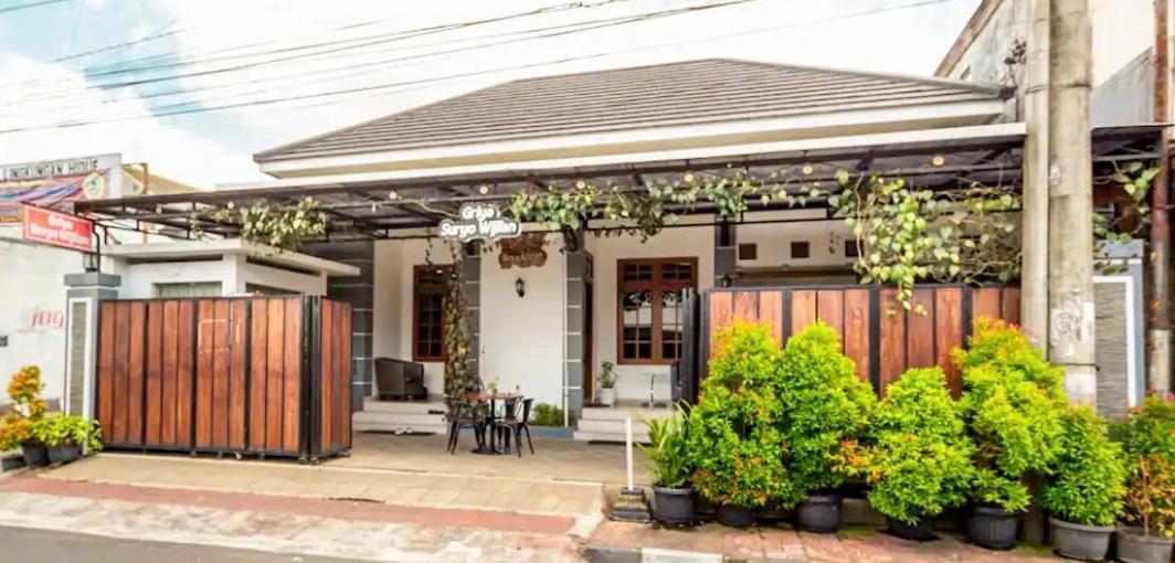 Hotel Griya Suryo Wijilan Jogyakarta Zewnętrze zdjęcie
