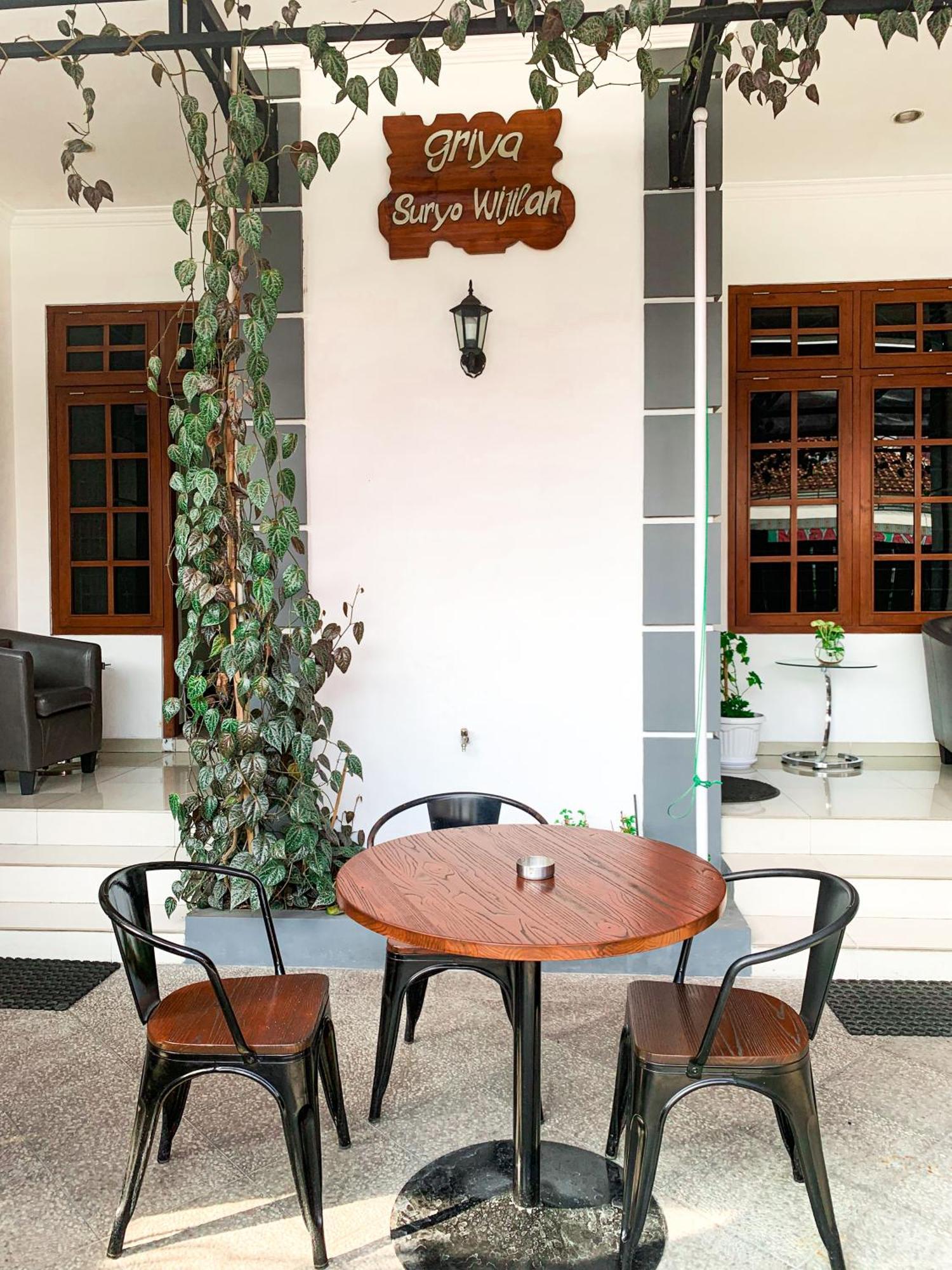 Hotel Griya Suryo Wijilan Jogyakarta Zewnętrze zdjęcie