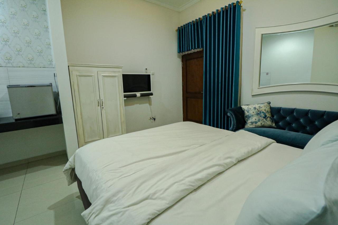 Hotel Griya Suryo Wijilan Jogyakarta Zewnętrze zdjęcie